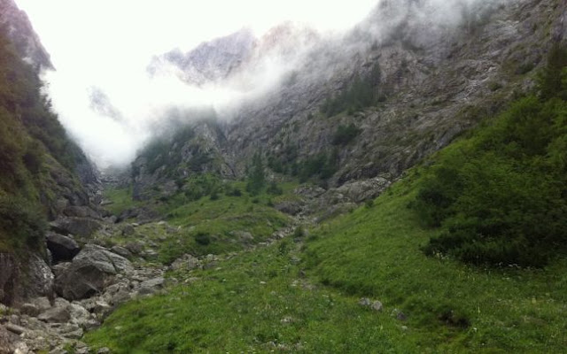 Valea Albă din Bucegi, un loc încărcat de energii inexplicabile